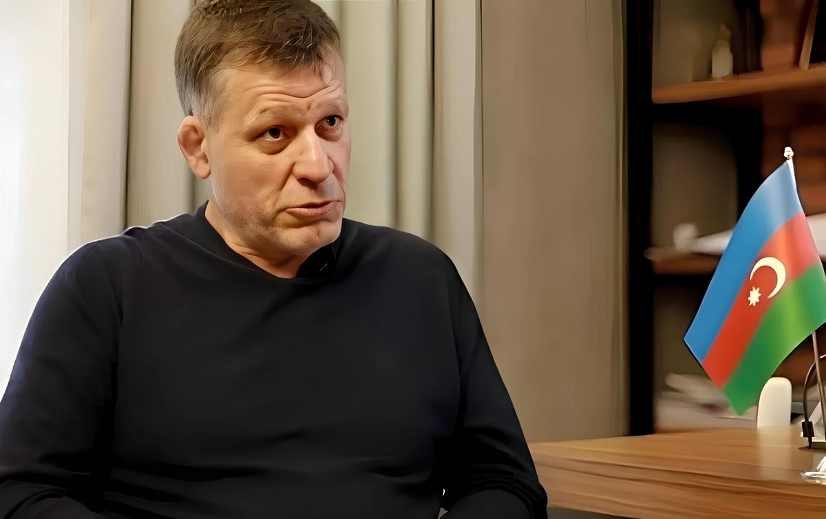 Oleq Bakinskinin məhkəməsi – “Mən bakılıyam, Azərbaycan vətəndaşıyam, tərcüməçi lazım deyil”