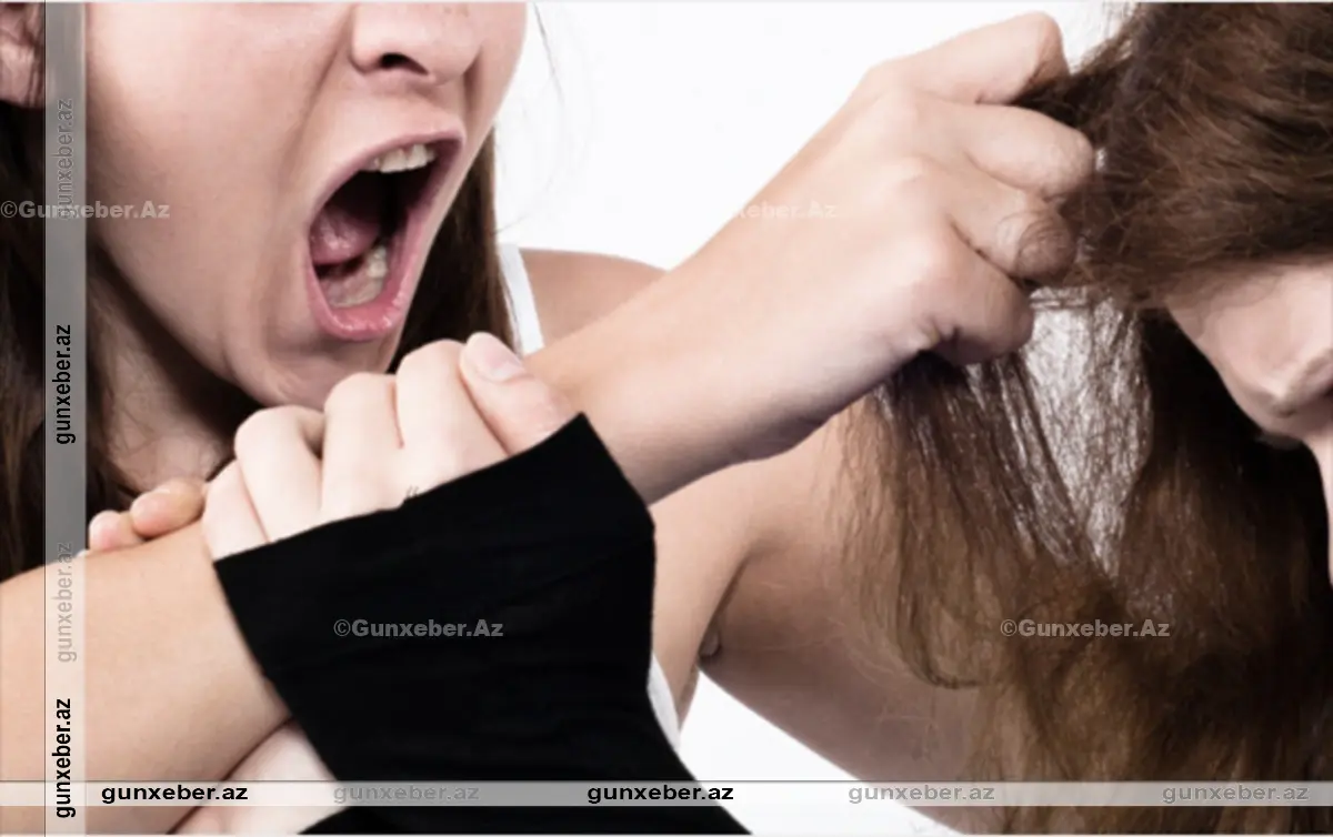 Bakıda kafedə dava: Obyekt sahibinin sevgililəri bir-birinə xəsarət yetirdilər