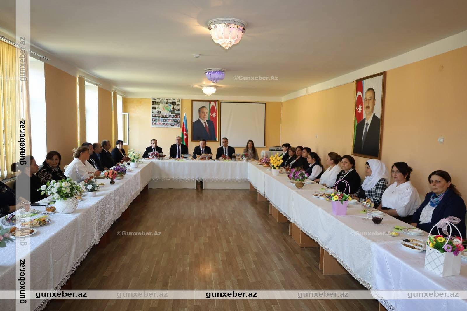 Bu gün İsmayıllı şəhər 5 saylı tam orta məktəbində məktəbin pedaqoji kollektivi ilə görüş keçirilib