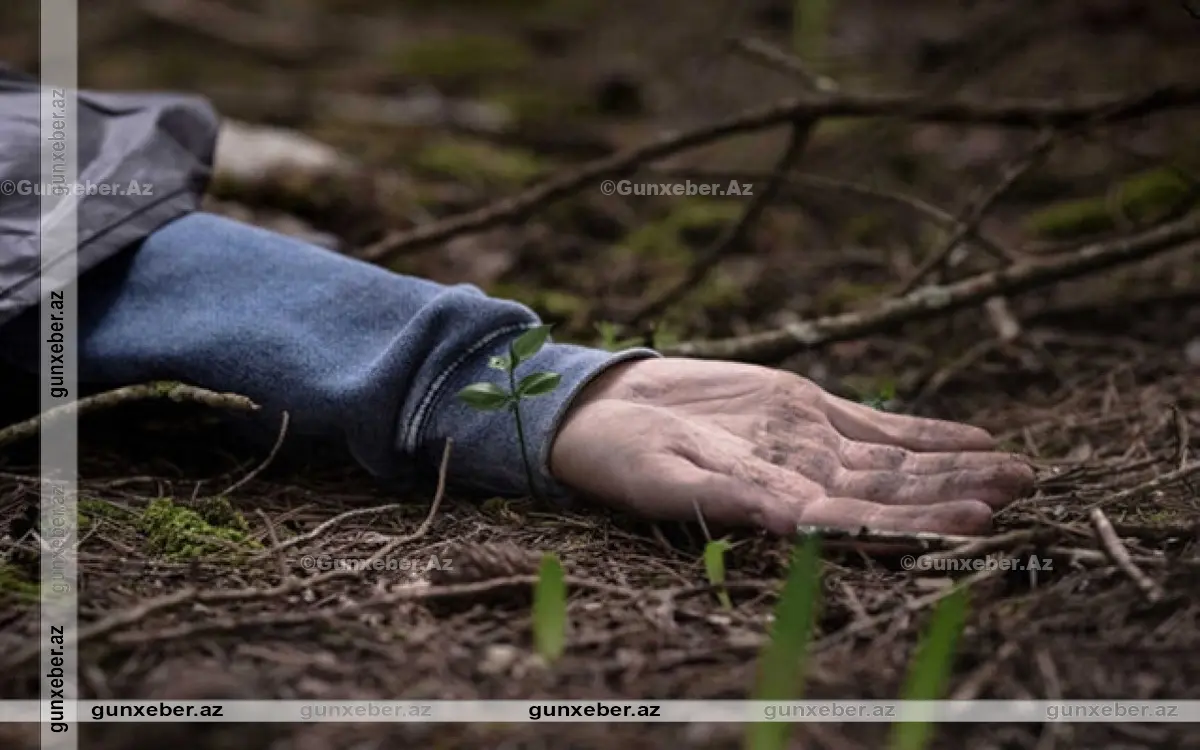 Xırdalanda kişi evinin həyətində ölü tapıldı